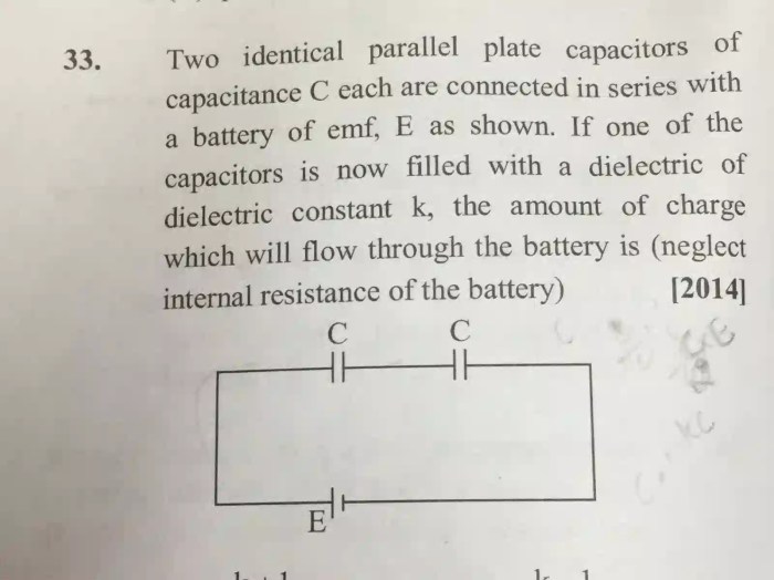 Parallel plate capacitor depiction schematic